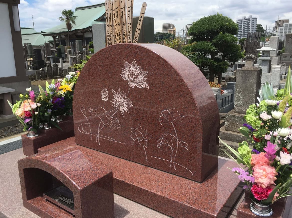 清澤山泉蔵寺：永代供養墓