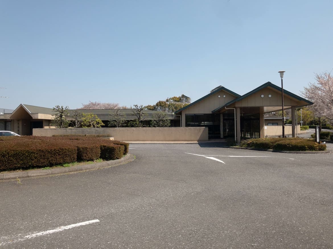 新座市営墓園：管理事務所／斎場
