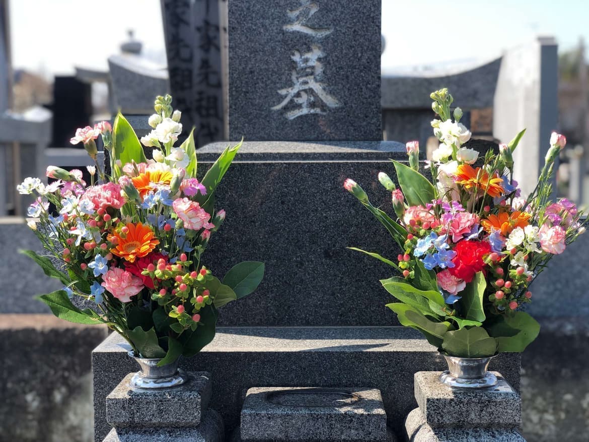 納骨立会い